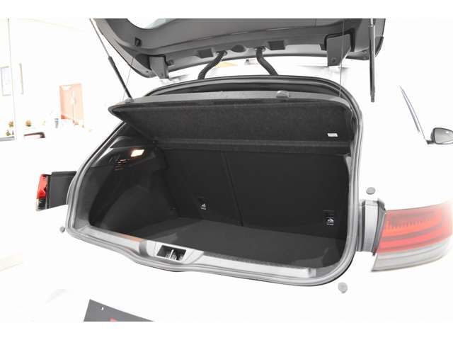 RENAULT MEGANE HATCH 2024 Image 31