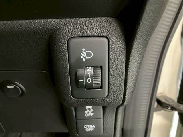 HONDA N BOX 2015 Image 31