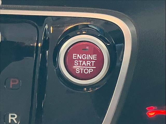 HONDA N BOX 2015 Image 31