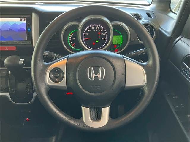 HONDA N BOX 2015 Image 31