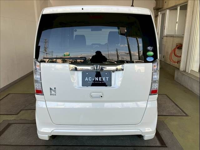 HONDA N BOX 2015 Image 31