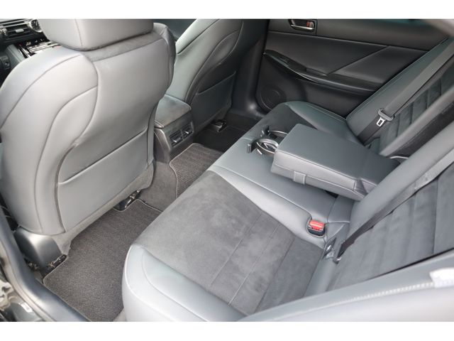 TOYOTA LEXUS IS300H 2023 Image 31