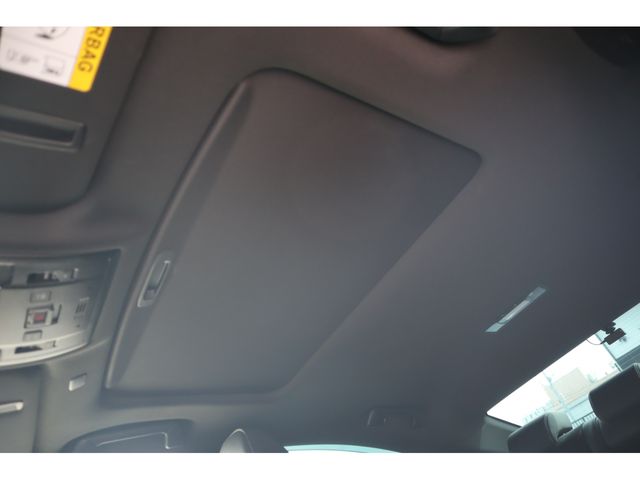 TOYOTA LEXUS IS300H 2023 Image 31