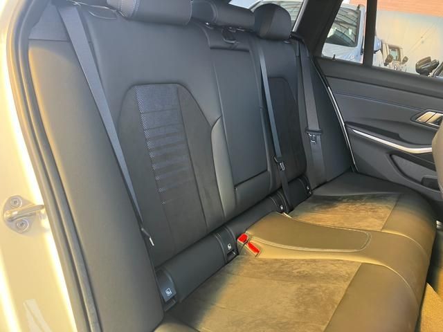 BMW 3SERIES TOURING 2022 Image 31