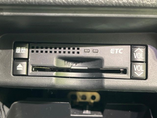 TOYOTA VOXY 2013 Image 31