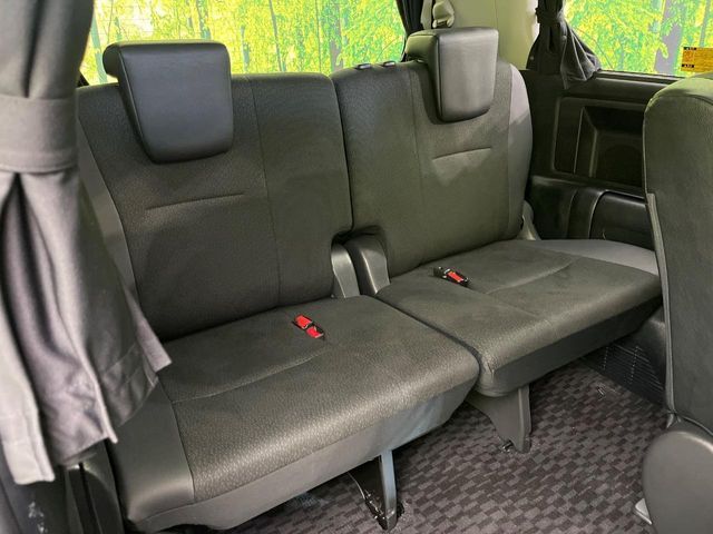 TOYOTA VOXY 2013 Image 31