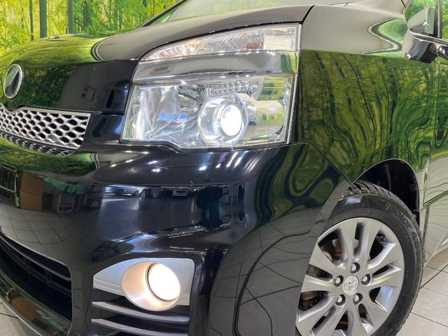 TOYOTA VOXY 2013 Image 31