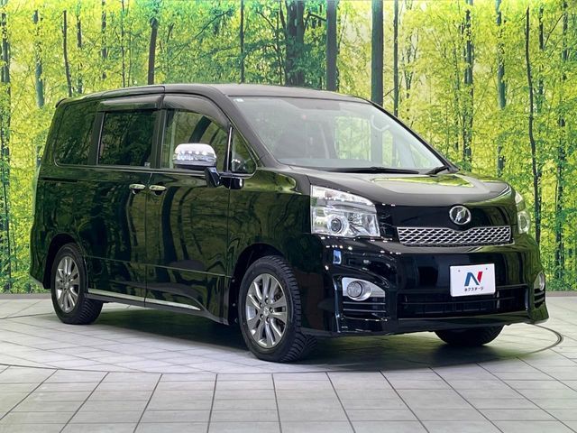 TOYOTA VOXY 2013 Image 31