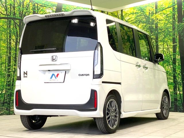 HONDA N BOX CUSTOM 2024 Image 31