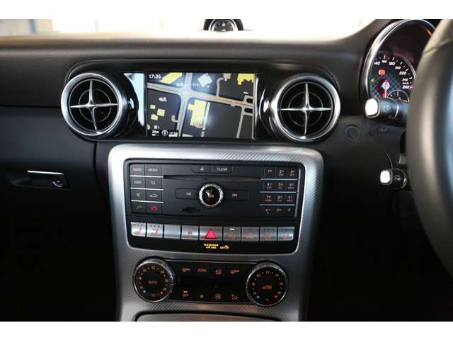 MERCEDES BENZ SLC CL 2019 Image 31