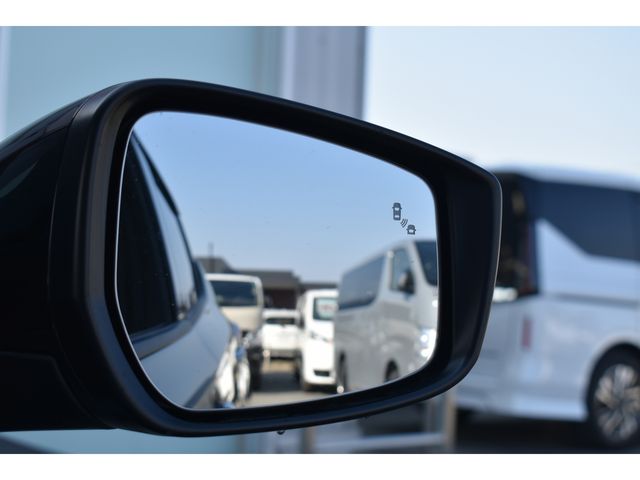 NISSAN LEAF 2025 Image 31