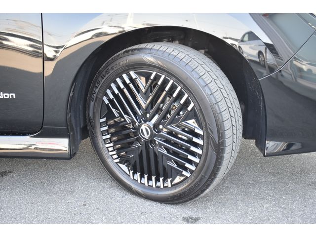 NISSAN LEAF 2025 Image 31