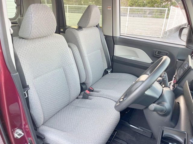 DAIHATSU TANTO 2022 Image 31