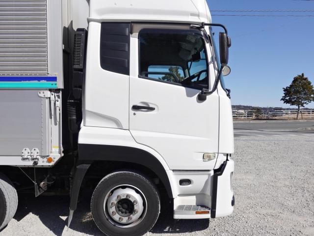 NISSAN DIESEL QUON 2017 Image 31