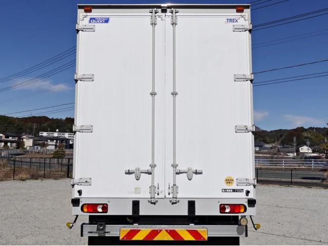 NISSAN DIESEL QUON 2017 Image 31