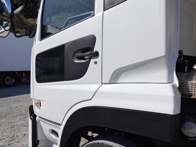 NISSAN DIESEL QUON 2017 Image 31