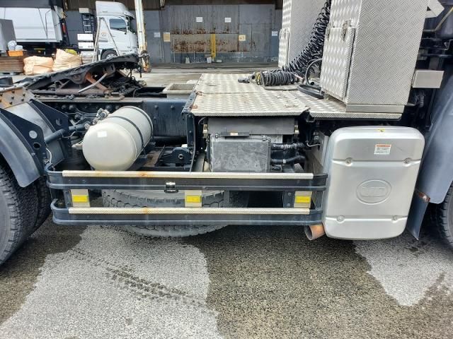 NISSAN DIESEL QUON 2016 Image 31