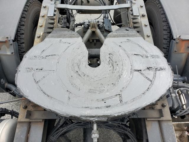 NISSAN DIESEL QUON 2016 Image 31