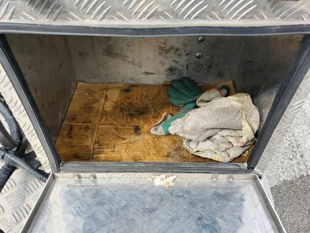 NISSAN DIESEL QUON 2016 Image 31