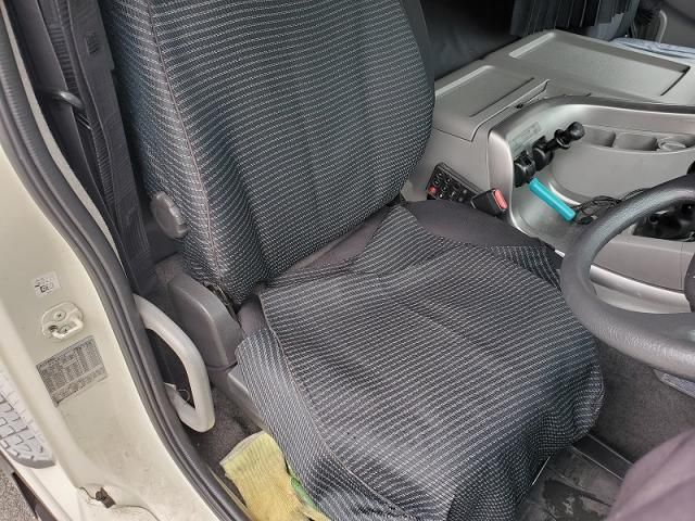 NISSAN DIESEL QUON 2016 Image 31