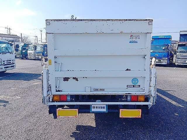 MITSUBISHI CANTER 2001 Image 31