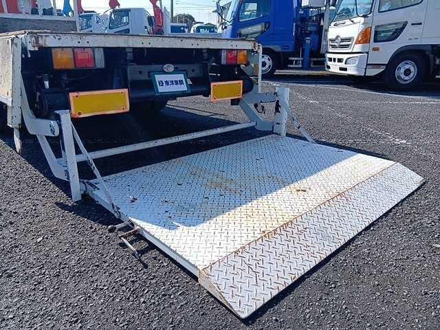 MITSUBISHI CANTER 2001 Image 31