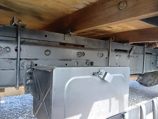 MITSUBISHI CANTER 2001 Image 31