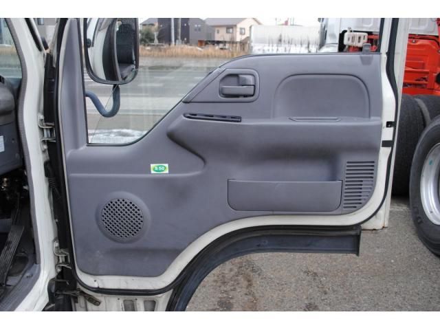 ISUZU ELF 2005 Image 31