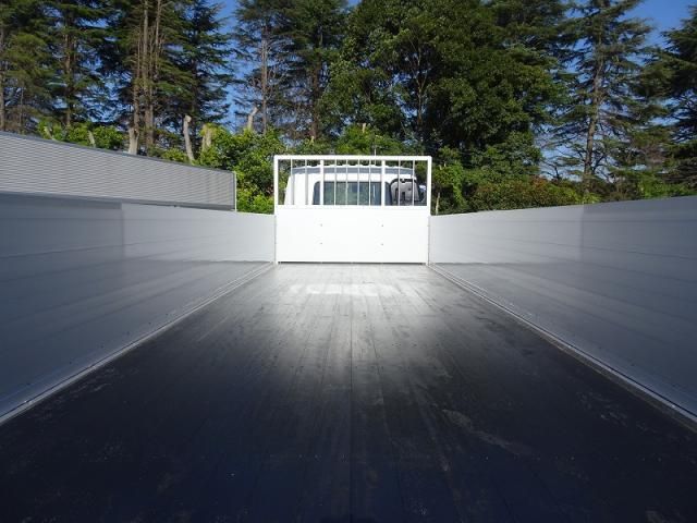 MITSUBISHI FUSOU FIGHTER 2025 Image 31