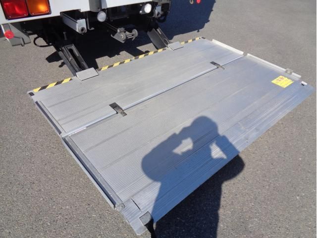 ISUZU FORWARD 2019 Image 31