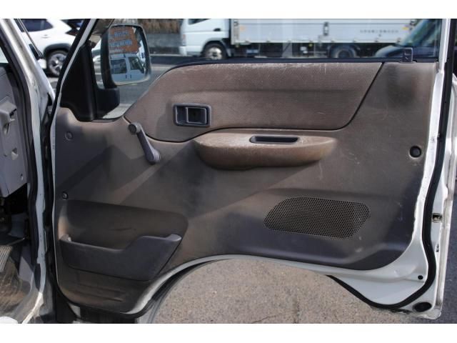 NISSAN VANETTE TRUCK 2WD 2003 Image 31