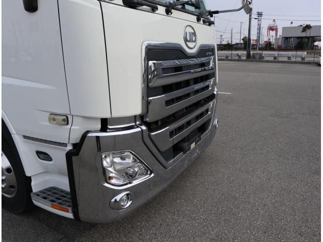 NISSAN DIESEL QUON 2018 Image 31