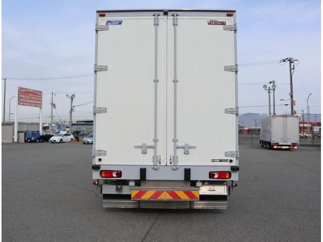 NISSAN DIESEL QUON 2018 Image 31