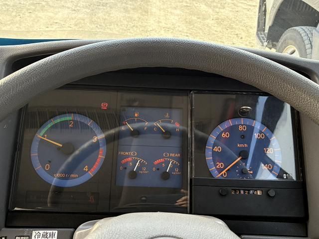 HINO LIESSE 1999 Image 31