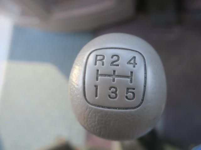 HINO LIESSE 1999 Image 31