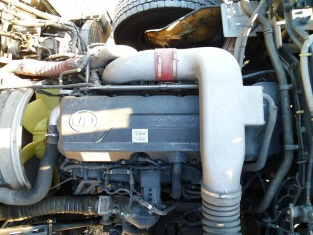 NISSAN DIESEL QUON 2013 Image 31