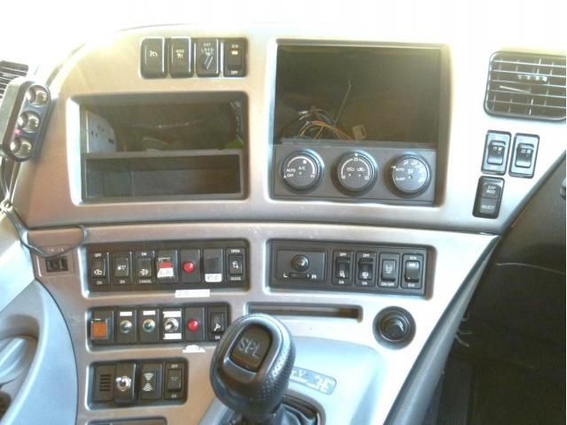 NISSAN DIESEL QUON 2013 Image 31