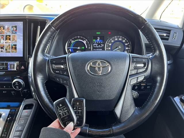 TOYOTA VELLFIRE 4WD 2017 Image 31