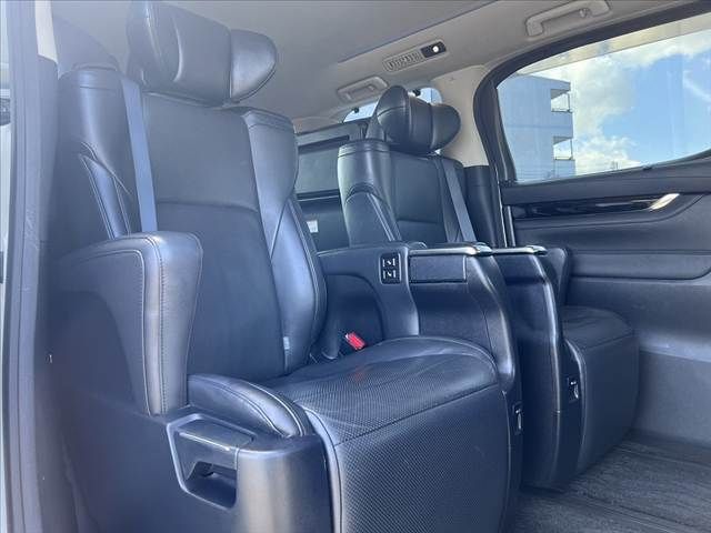 TOYOTA VELLFIRE 4WD 2017 Image 31