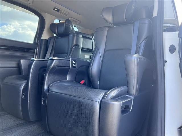 TOYOTA VELLFIRE 4WD 2017 Image 31