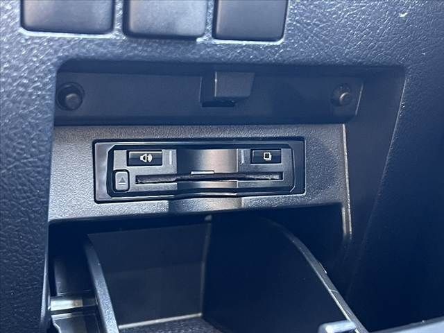 TOYOTA VELLFIRE 4WD 2017 Image 31