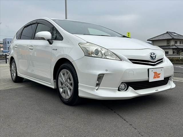 TOYOTA PRIUS ALPHA 2013 Image 31