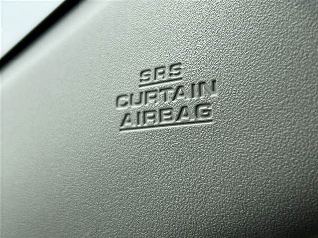 TOYOTA PRIUS ALPHA 2013 Image 31