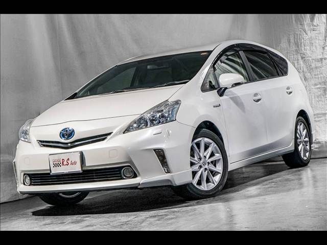 TOYOTA PRIUS ALPHA 2012 Image 31