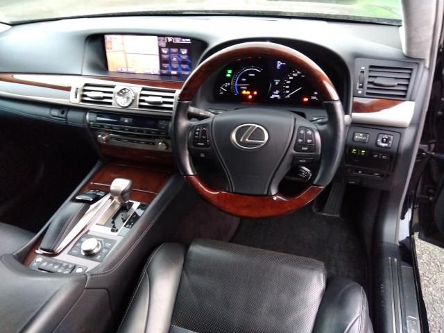 TOYOTA LEXUS LS600HL 2012 Image 31