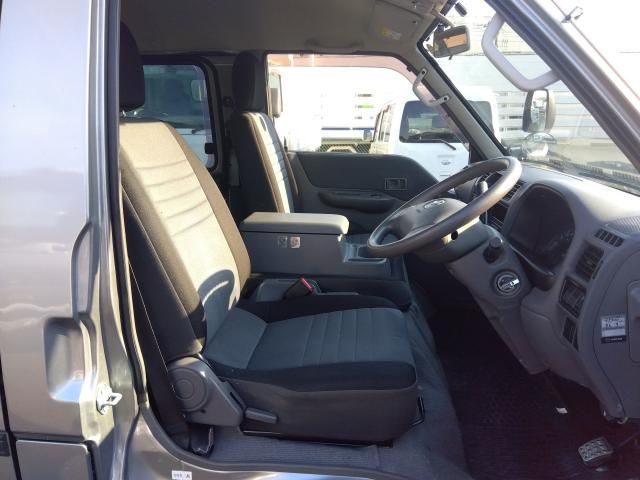 MAZDA BONGO VAN 2WD 2019 Image 31