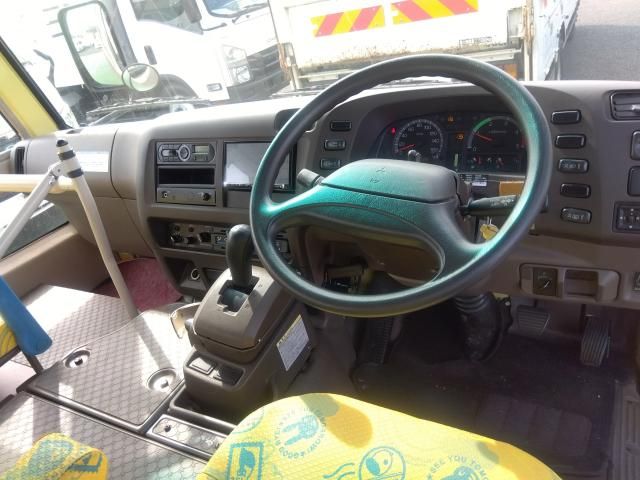 MITSUBISHI ROSA 2016 Image 31