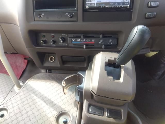 MITSUBISHI ROSA 2016 Image 31