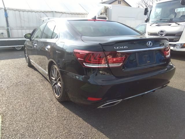 TOYOTA LEXUS LS460 2015 Image 31