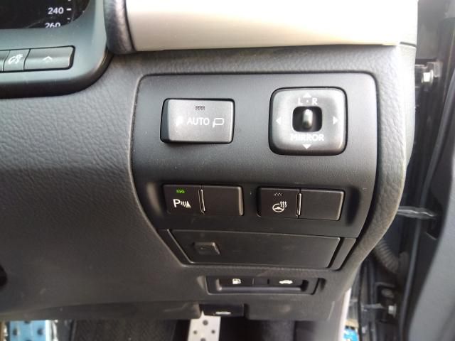 TOYOTA LEXUS LS460 2015 Image 31